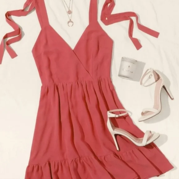 vera wang drop waist wedding dress Ortigia Dusty Pink — Mini Dresses main image 0